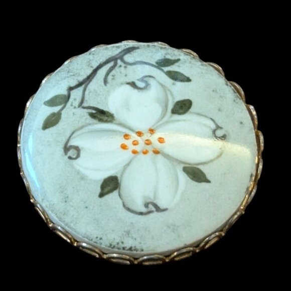 Vintage Hand-Painted Floral Enamel Pin Brooch With Dogwood Design & Gold-Tone Tr - Picture 2 of 6